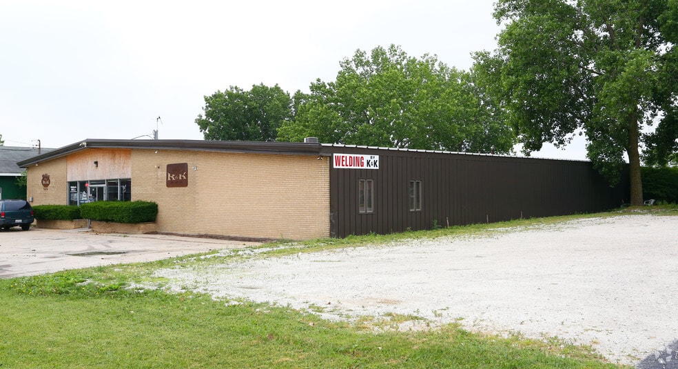 54 Le Baron St, Waukegan, IL for lease - Primary Photo - Image 1 of 3