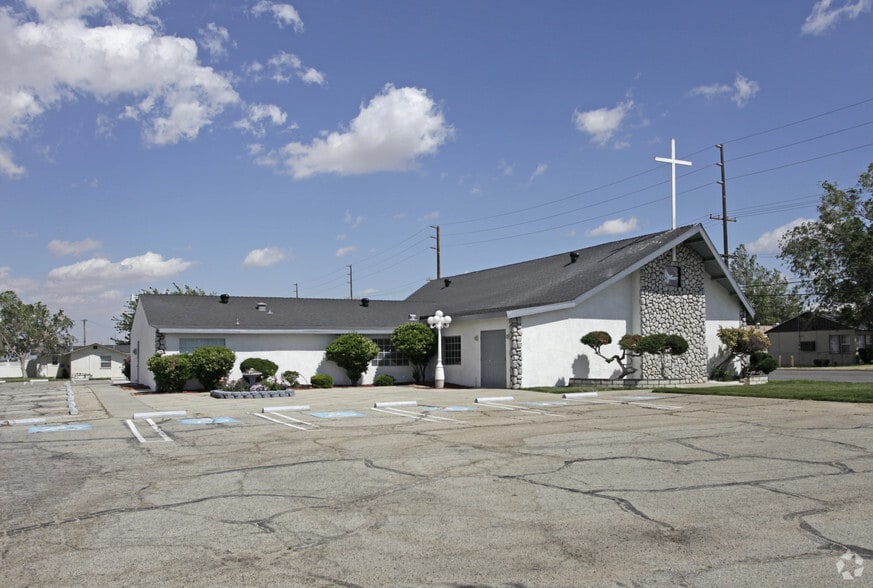 859 E Avenue Q, Palmdale, CA for sale - Building Photo - Image 3 of 3