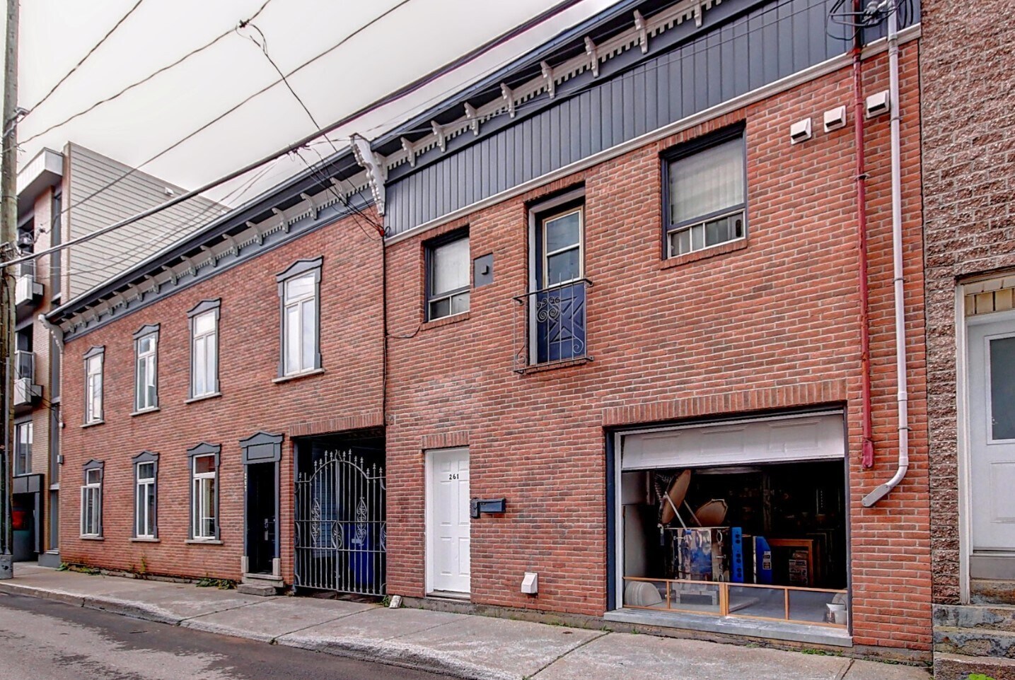 261-271 Rue Christophe-Colomb O, Québec, QC for sale Primary Photo- Image 1 of 2