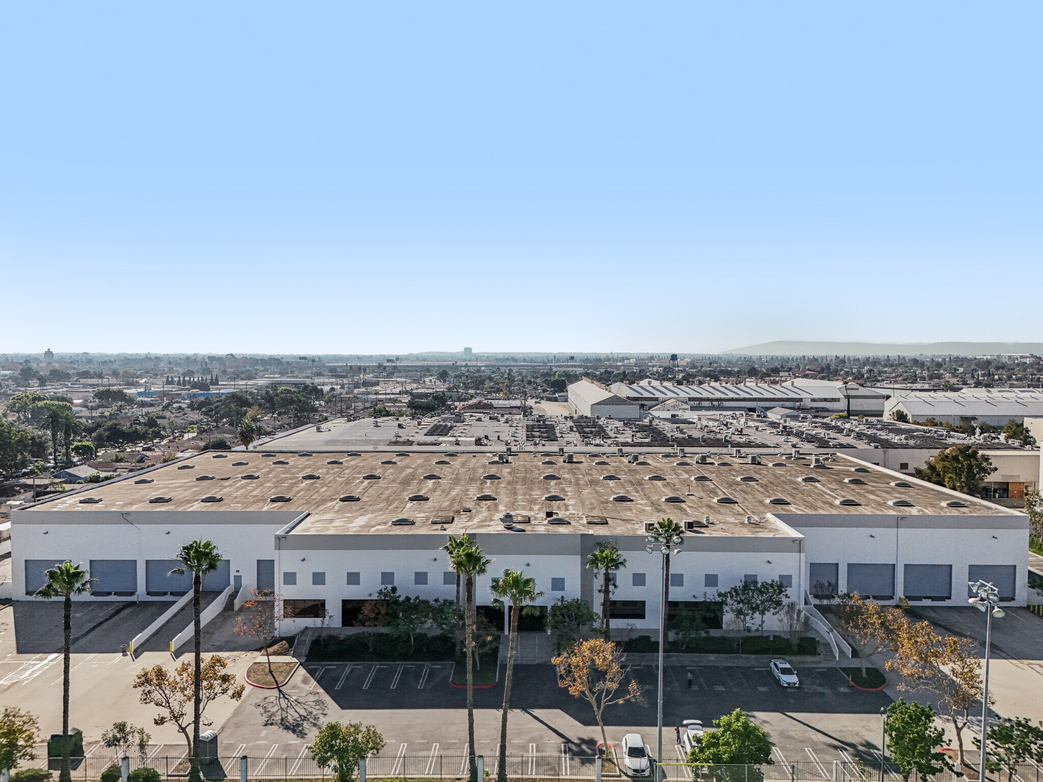 2700 Sequoia Dr, South Gate, CA à louer Photo du bâtiment- Image 1 de 9