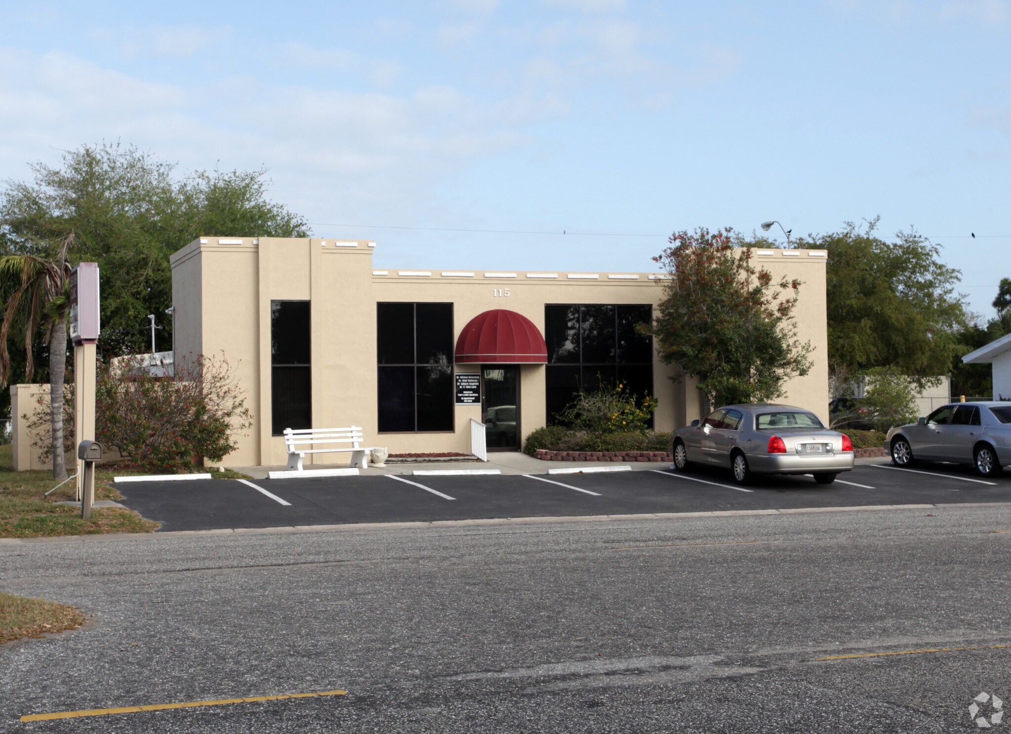 115 Shamrock Blvd, Venice, FL for sale Building Photo- Image 1 of 4