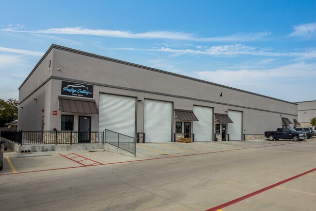 Plus de détails pour 10921 E Crystal Falls Pkwy, Leander, TX - Local d'activités, Industriel à louer