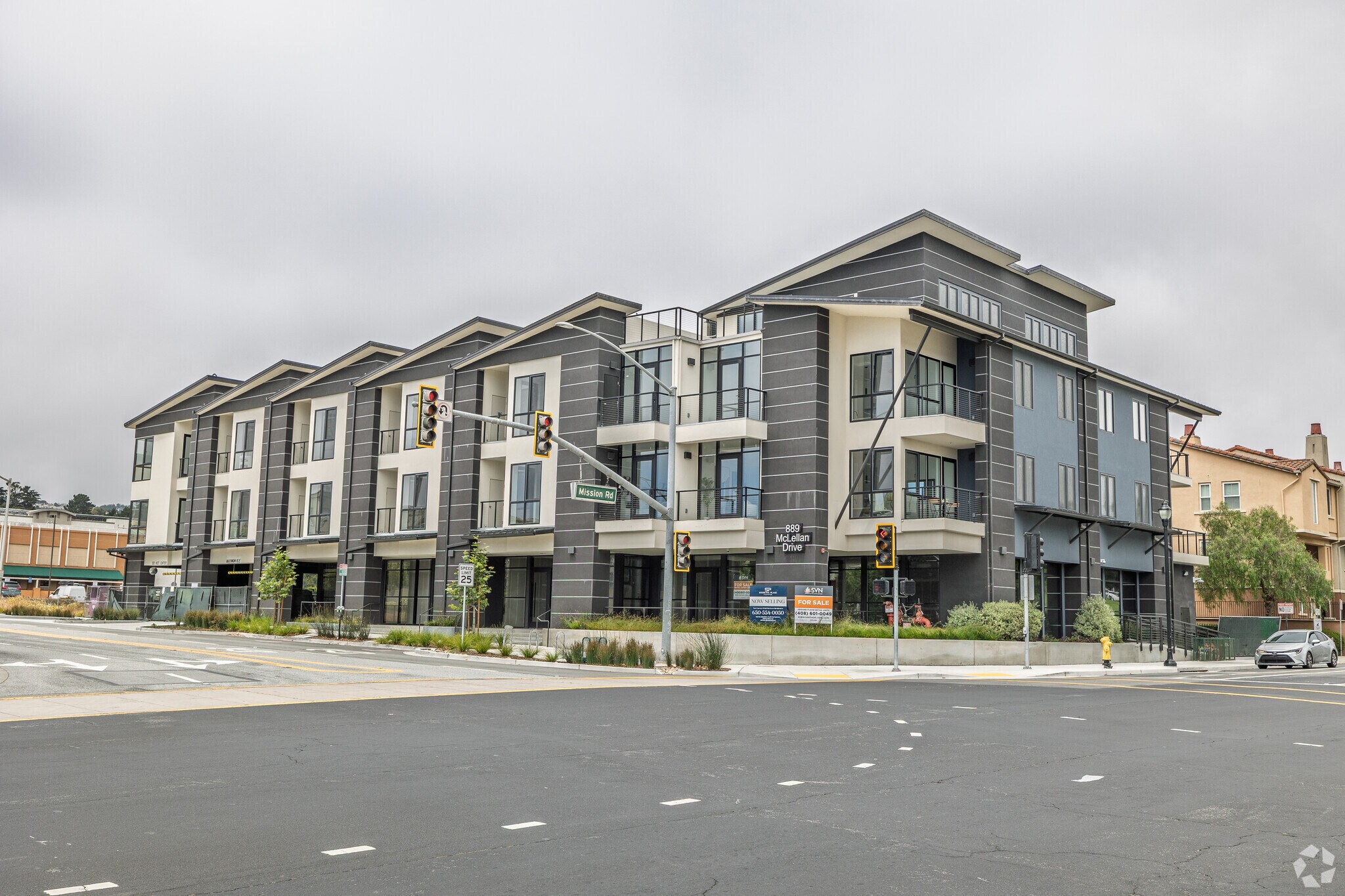 889 Mc Lellan Dr S, South San Francisco, CA à vendre Photo principale- Image 1 de 5