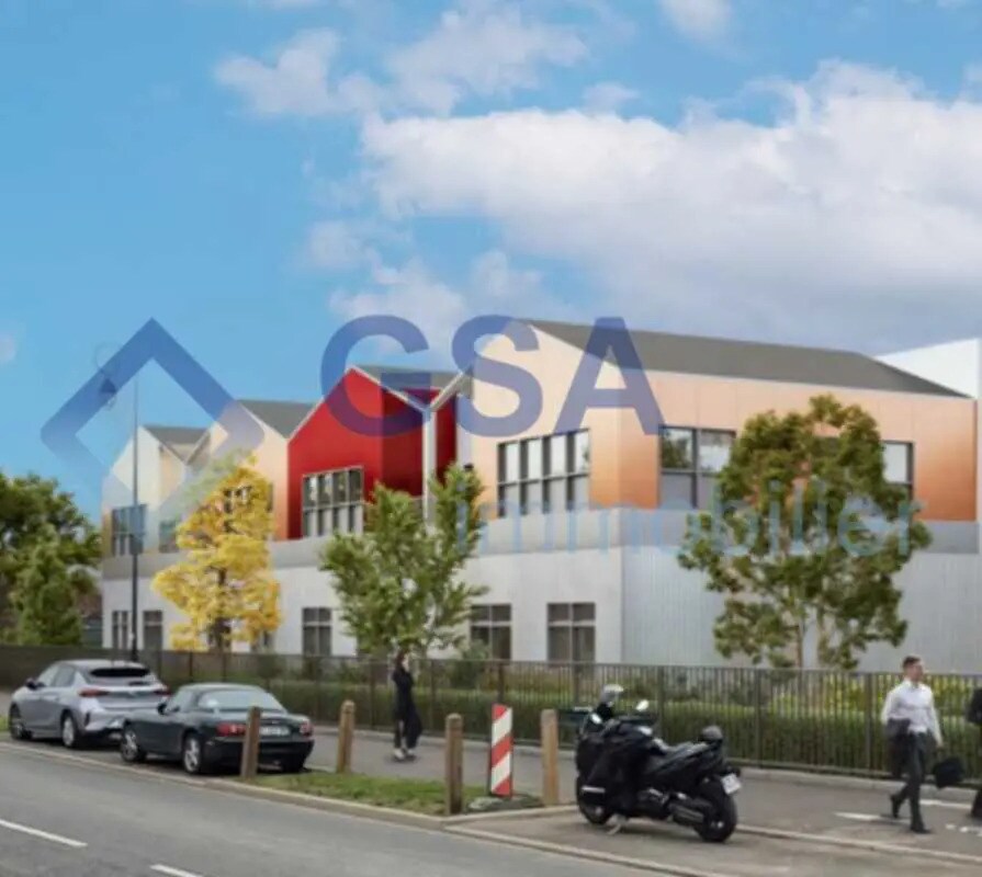 Flex in Montgeron for sale Building Photo- Image 1 of 5