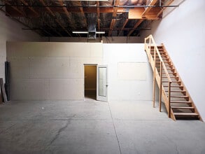 77750 Country Club Dr, Palm Desert, CA for lease Interior Photo- Image 2 of 5