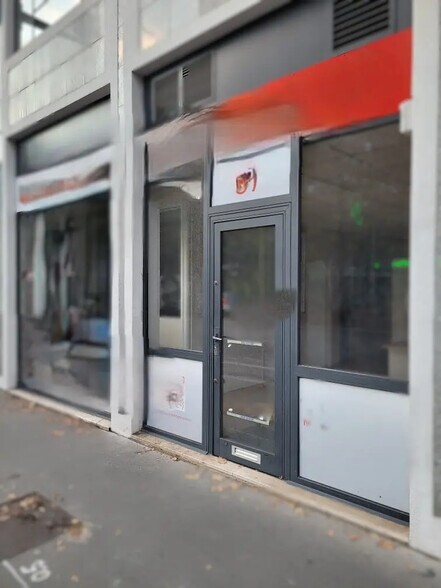 Bureau dans Lyon à louer - Photo du bâtiment - Image 1 de 1