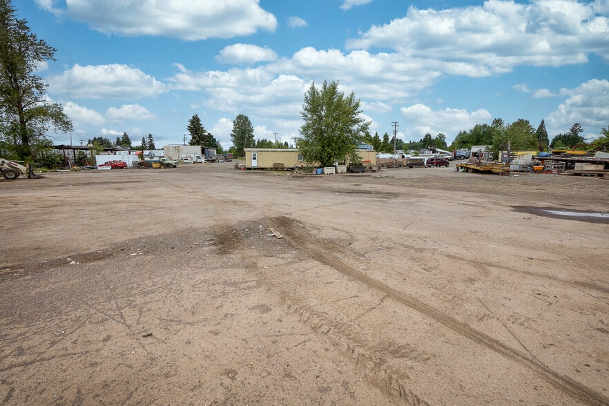 3650 Mainline Dr, Salem, OR for sale - Building Photo - Image 3 of 18