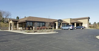 Plus de détails pour 2090-2108 Continental Dr, West Bend, WI - Bureau à vendre