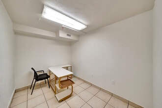 6358-6360 Van Nuys Blvd, Van Nuys, CA for lease Interior Photo- Image 1 of 5