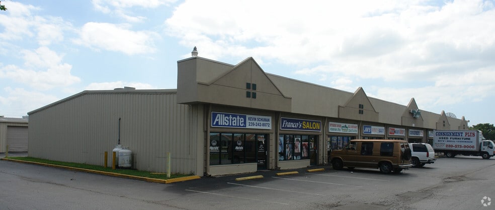 1202-1 NE Pine Island Rd, Cape Coral, FL for sale - Building Photo - Image 3 of 9