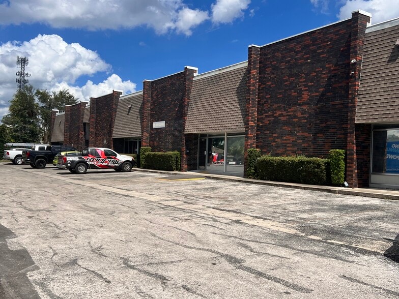 6103-6119 Anno Ave, Orlando, FL à louer - Photo du bâtiment - Image 2 de 10