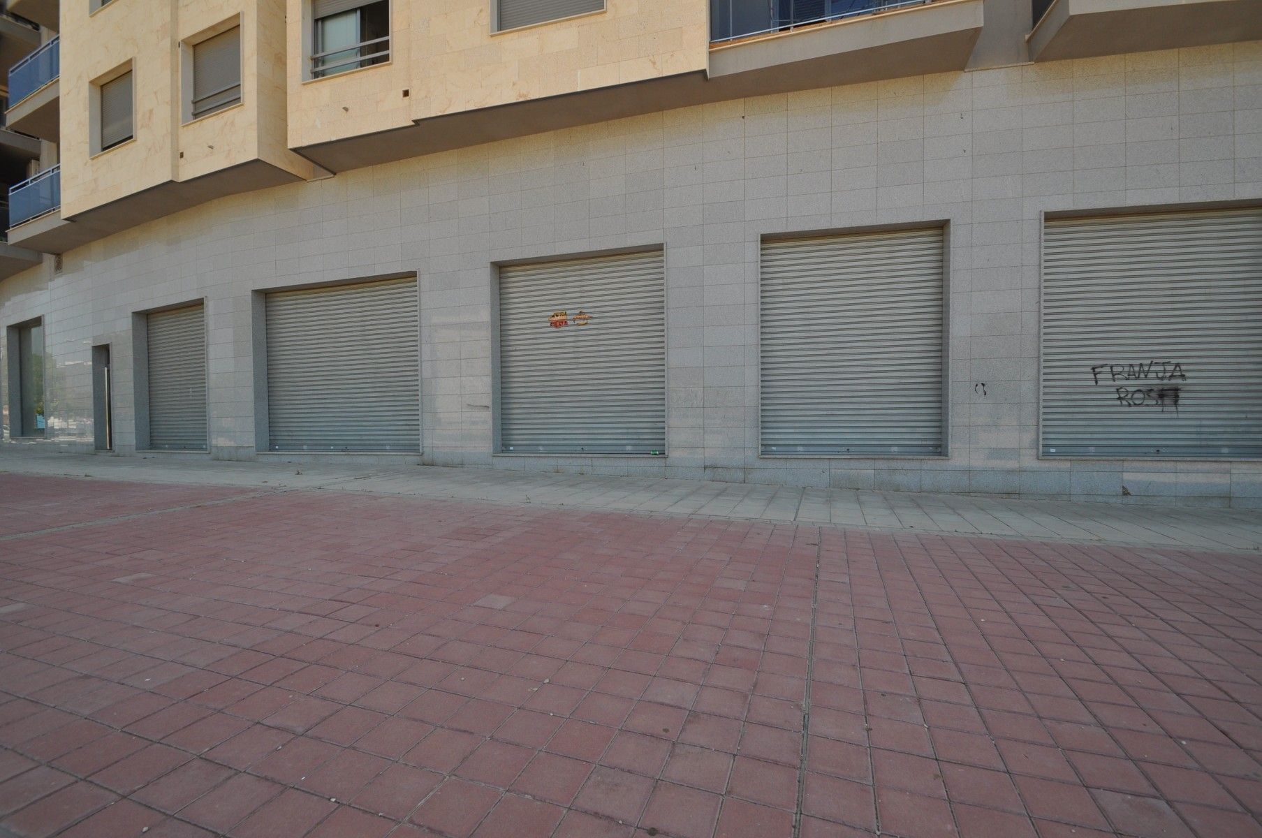 Commerce de détail dans Elda, Alicante à vendre Photo du bâtiment- Image 1 de 12
