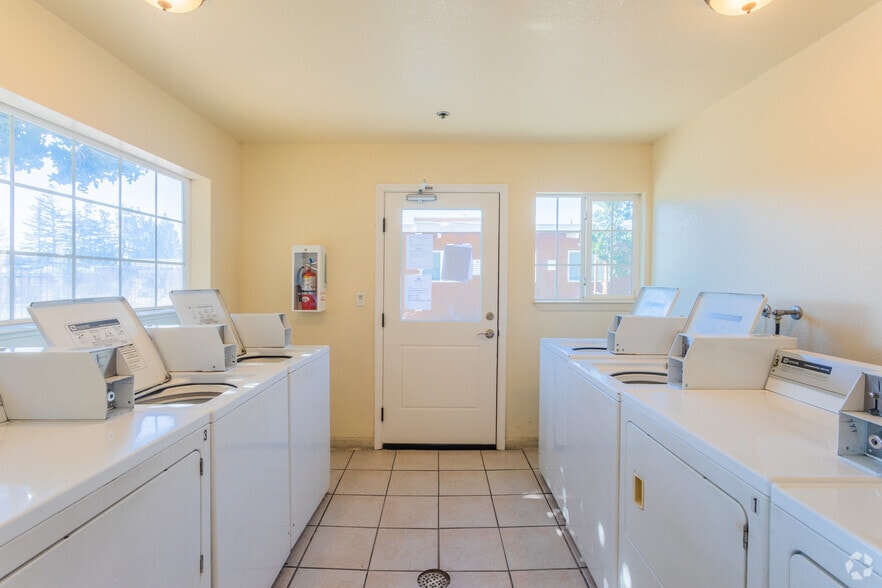 3819 East Ave, Livermore, CA for sale - Interior Photo - Image 2 of 41