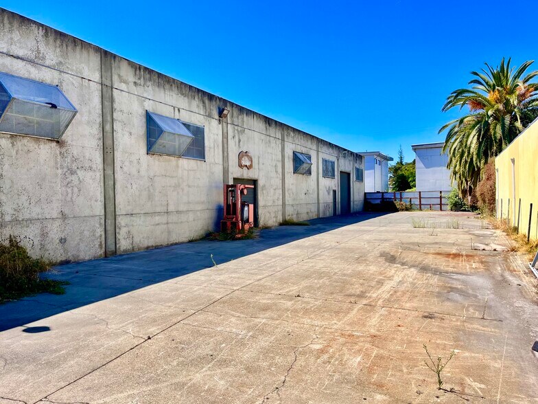 936-938 61st St, Oakland, CA à louer - Photo du bâtiment - Image 3 de 11