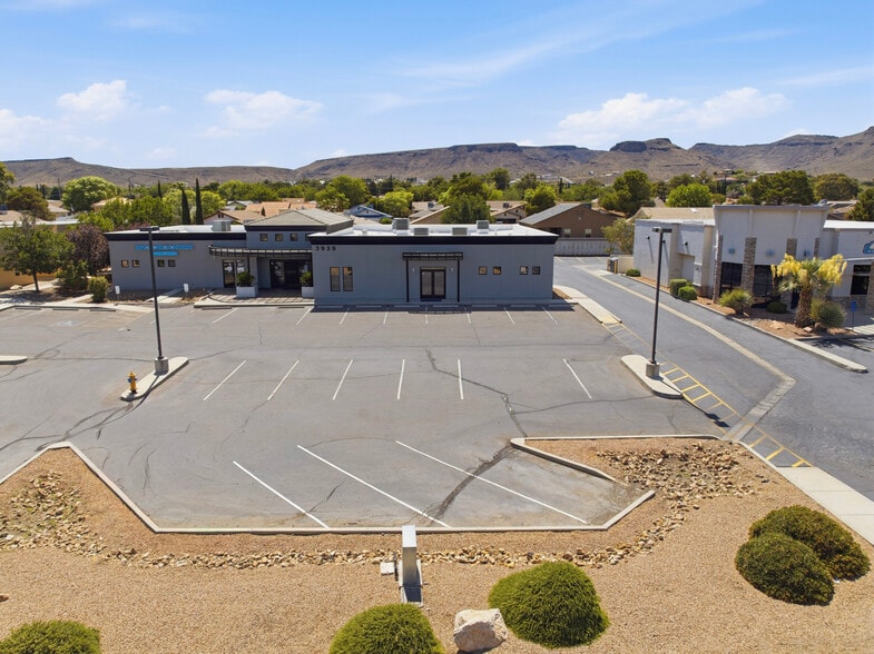 3939 N Stockton Hill Rd, Kingman, AZ for lease - Building Photo - Image 2 of 32