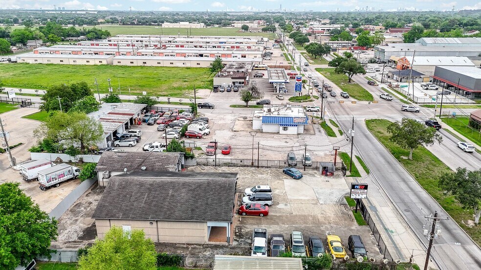 14206 S Post Oak Rd, Houston, TX à vendre - Photo du bâtiment - Image 3 de 25