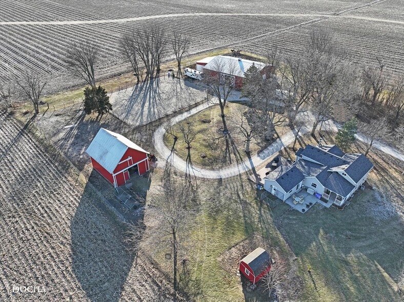 13230 Chicago Rd, Somonauk, IL for sale - Building Photo - Image 2 of 40