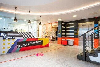 Plus de détails pour 121 Brooker Rd, Waltham Abbey - Coworking à louer