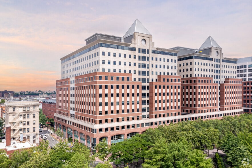 111 River St, Hoboken, NJ for lease - Building Photo - Image 1 of 7