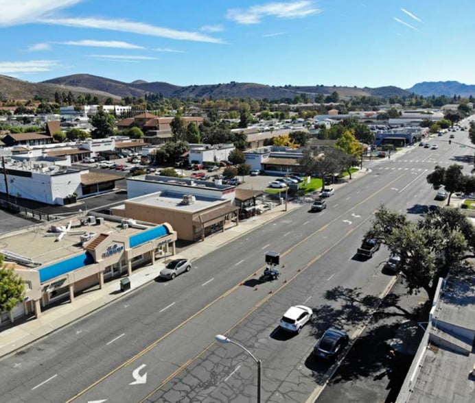 2831 E Thousand Oaks Blvd, Thousand Oaks, CA for sale - Building Photo - Image 3 of 4