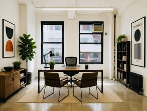 252 W 38th St, New York, NY for lease Interior Photo- Image 1 of 4