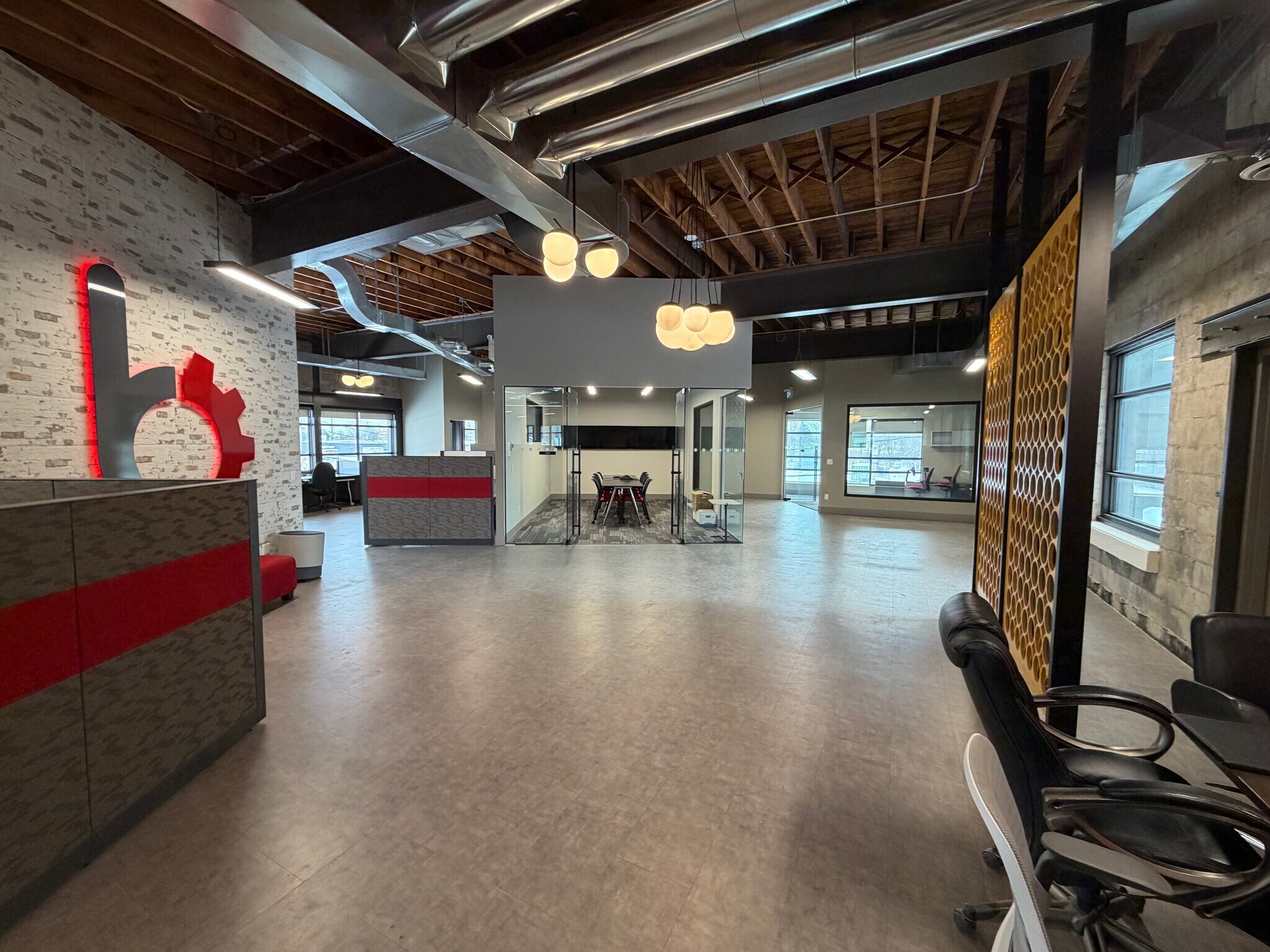 1785 Walker Rd, Windsor, ON à louer Photo du bâtiment- Image 1 de 15