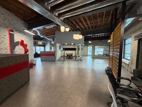 1785 Walker Rd, Windsor, ON à louer Photo du bâtiment- Image 1 de 15