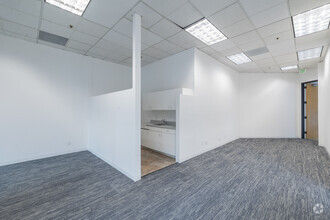 3100 Oak Rd, Walnut Creek, CA for lease Interior Photo- Image 2 of 9