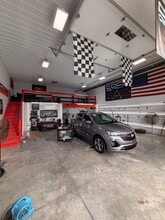 3235 E Reid Rd, Grand Blanc, MI for lease Interior Photo- Image 2 of 2