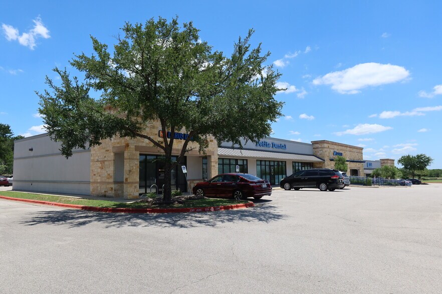 9001 Brodie Ln, Austin, TX à louer - Photo du bâtiment - Image 3 de 13