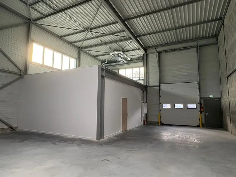 Bureau dans OULLINS-PIERRE-BÉNITE à louer Photo intérieure- Image 1 de 8