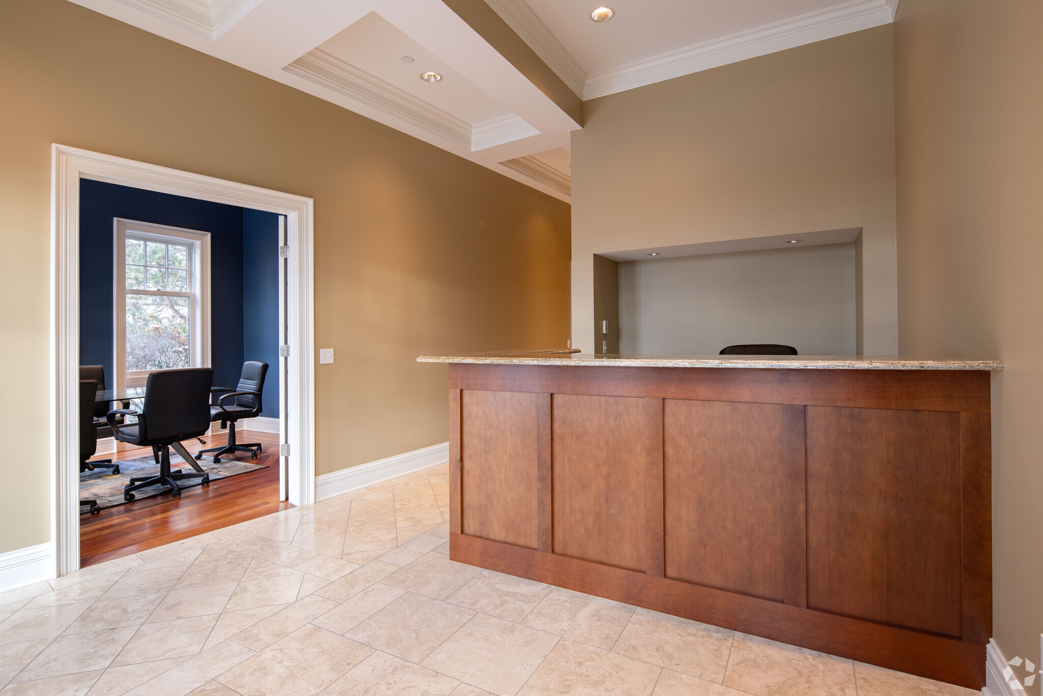 1232-1280 American Way, Libertyville, IL for lease Interior Photo- Image 1 of 5