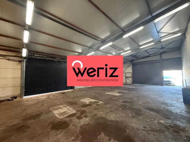 Flex in Aubagne for lease - Interior Photo - Image 3 of 4