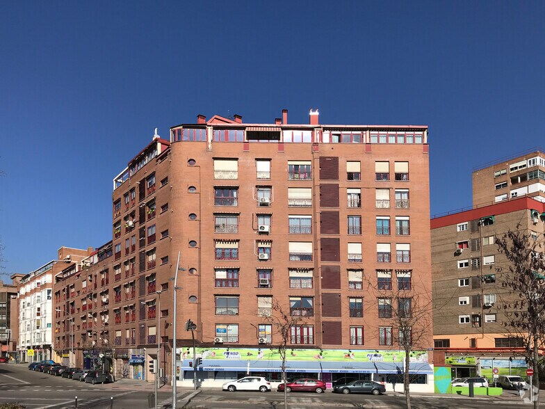 Calle de Arganda, 39, Madrid, Madrid à louer - Photo du bâtiment - Image 3 de 3