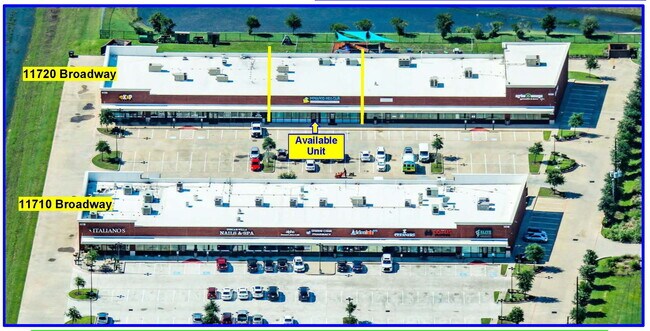 Plus de détails pour 11710 Broadway St, Pearland, TX - Commerce de détail à louer