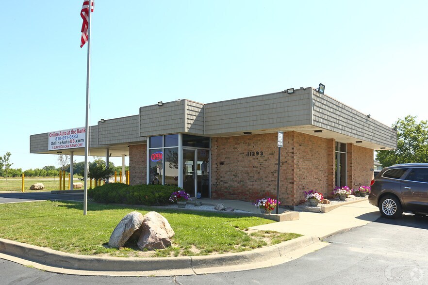 11293 Torrey Rd, Fenton, MI à louer - Photo principale - Image 1 de 29