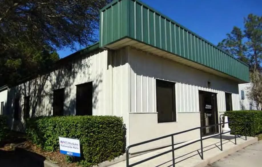 6873 Philips Industrial Blvd, Jacksonville, FL à louer - Photo du bâtiment - Image 3 de 11