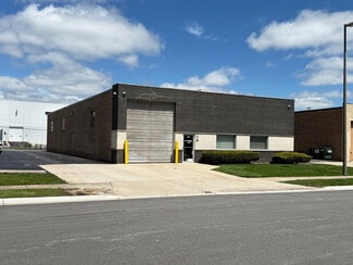 More details for 450 Bennett Rd, Elk Grove Village, IL - Industrial for Sale