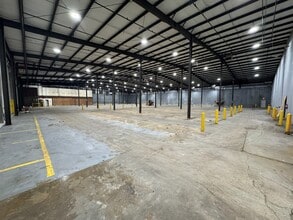 1125 Weems St, Jackson, MS for lease Interior Photo- Image 1 of 4