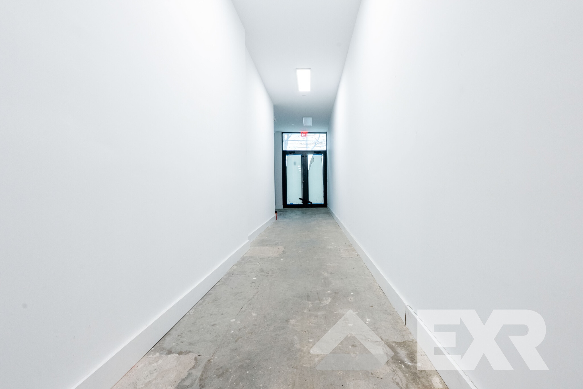 2710 37th Ave, Long Island City, NY for lease Interior Photo- Image 1 of 11