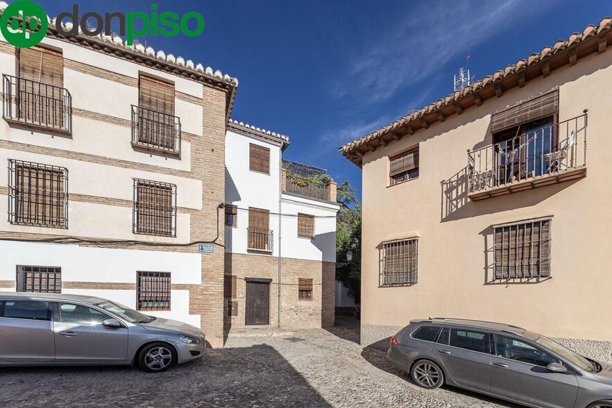 Placeta del Cristo de las Azucenas, 5-5, Granada, Granada for sale - Building Photo - Image 2 of 26