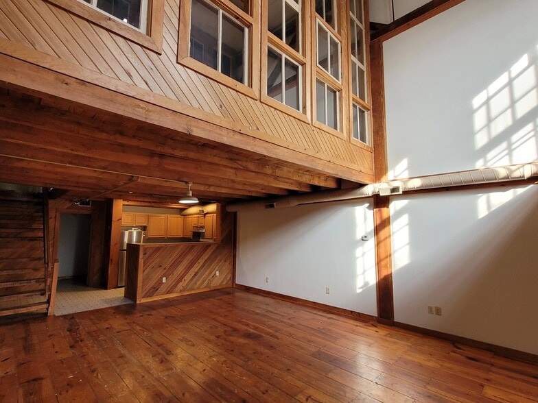 417 E Frederick St, Lancaster, PA for sale - Building Photo - Image 2 of 13