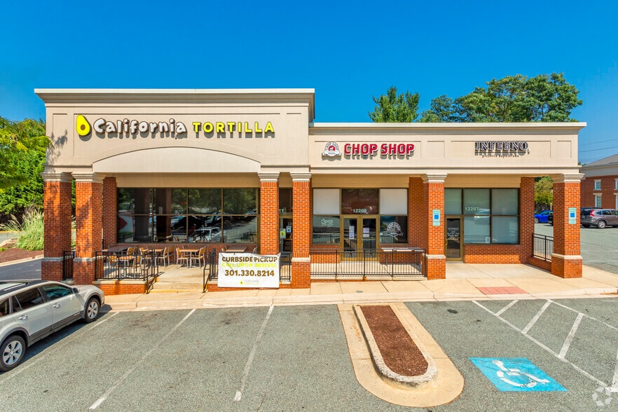 12201-12211 Darnestown Rd, Gaithersburg, MD à vendre - Photo du bâtiment - Image 2 de 4