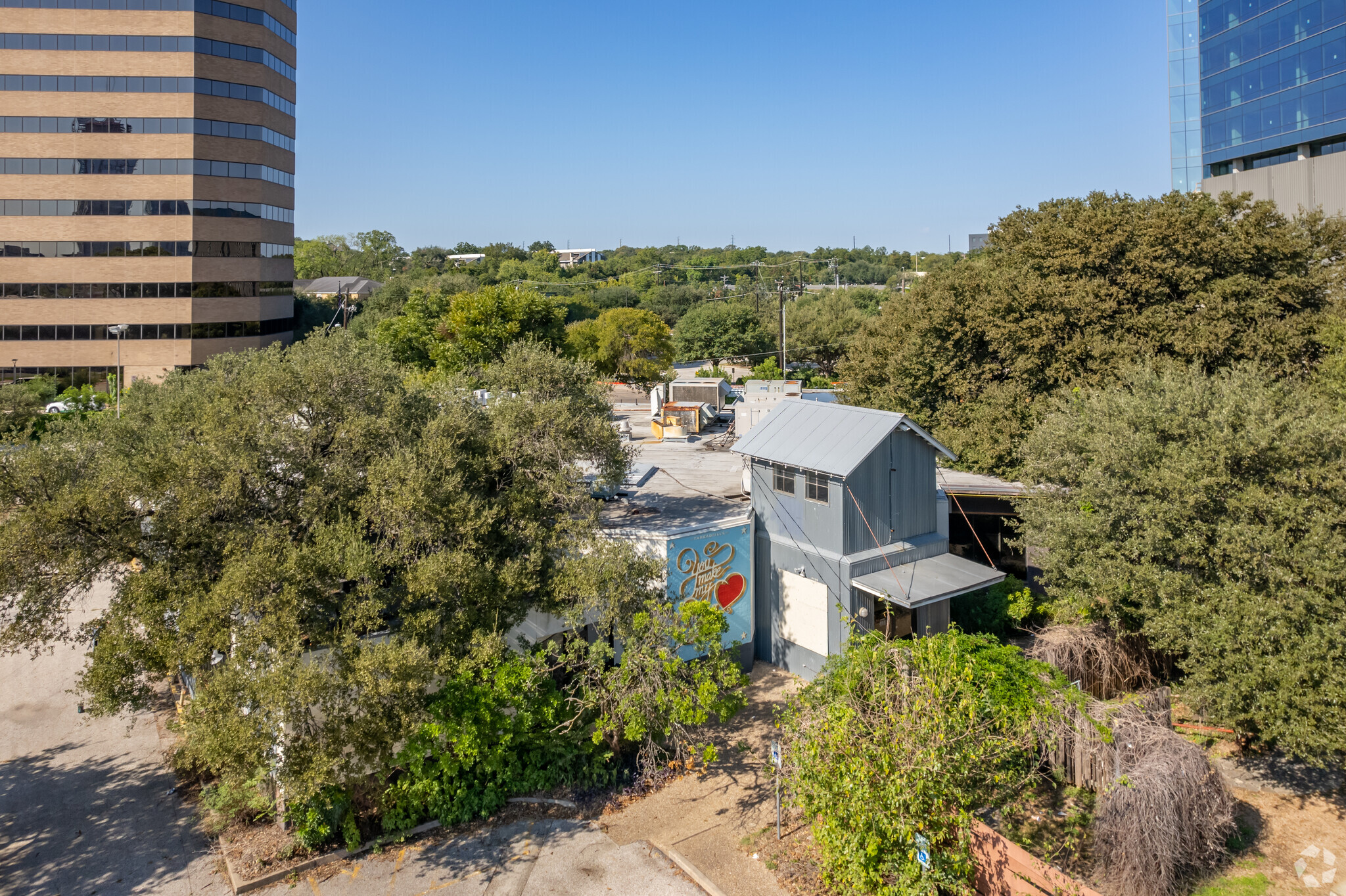 301 W Riverside Dr, Austin, TX à vendre Photo du bâtiment- Image 1 de 1