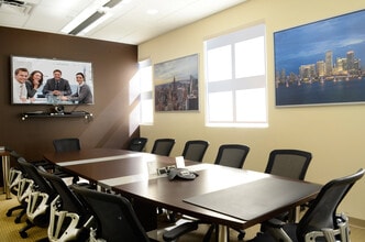 15800-15880 Pines Blvd, Pembroke Pines, FL à louer Photo intérieure- Image 1 de 6