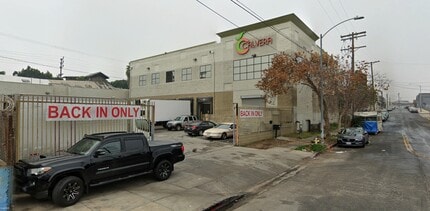 3264 Mines Ave, Los Angeles, CA à louer Photo du bâtiment- Image 1 de 1