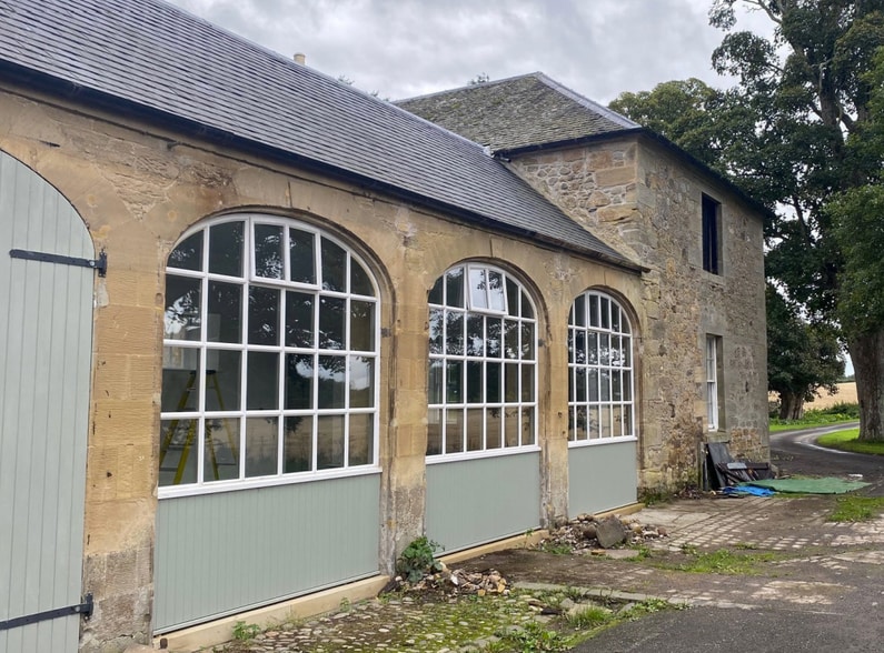 South Stables, Cupar for lease - Primary Photo - Image 1 of 2
