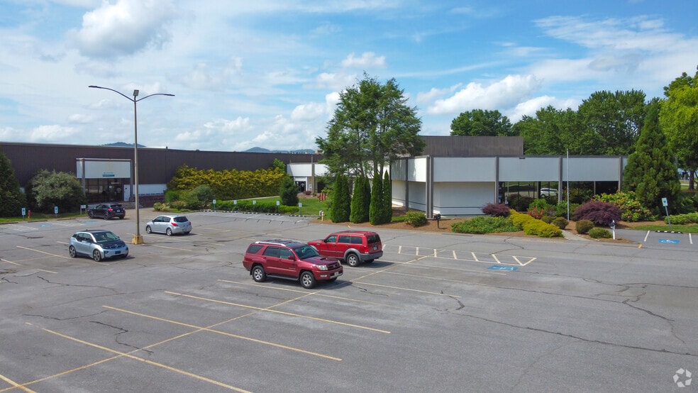 145 Cane Creek Industrial Park Rd, Fletcher, NC for lease - Building Photo - Image 1 of 20