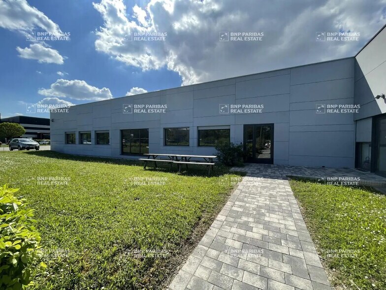 6 Rue Eugénie Brazier, Illkirch-Graffenstaden à louer - Photo du bâtiment - Image 3 de 29