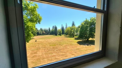 1801 Hub Dr, Sedro Woolley, WA for lease Interior Photo- Image 2 of 5